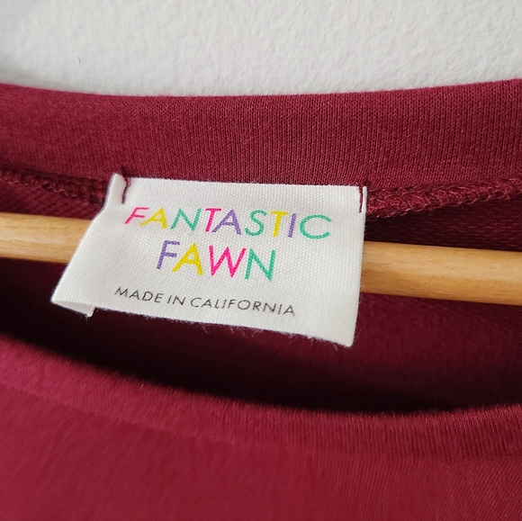 Women's Long Sleeves Graphic Sweater| Sizes Small Medium Large| Color Burgundy - Picture 5 of 9